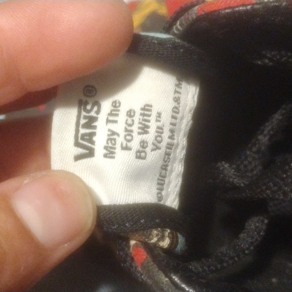 Vans Star Wars Graphic Sneakers in Black, Red, Yellow, Blue - Picture 7 of 8